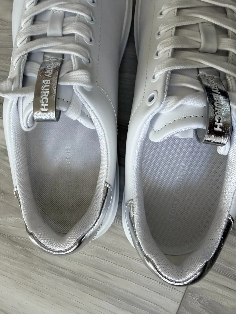 Tory Burch White Leather Sneakers Size 8 NWT No Box